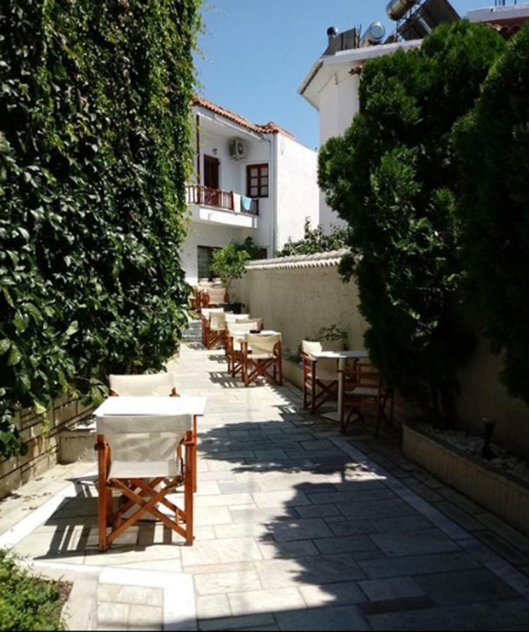 Pothos Hotel Skiathos Town Exterior photo
