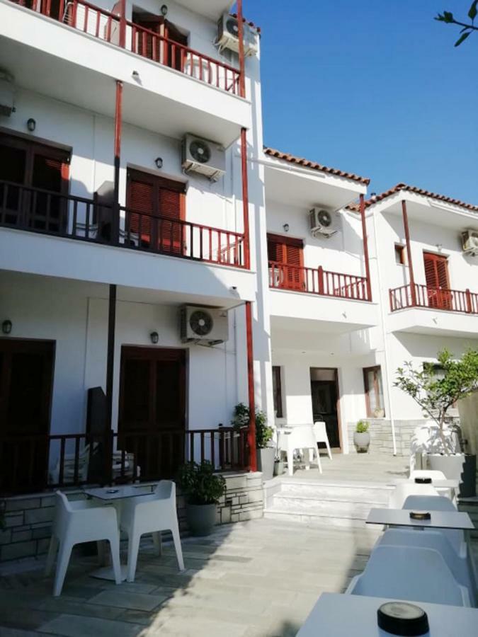 Pothos Hotel Skiathos Town Exterior photo